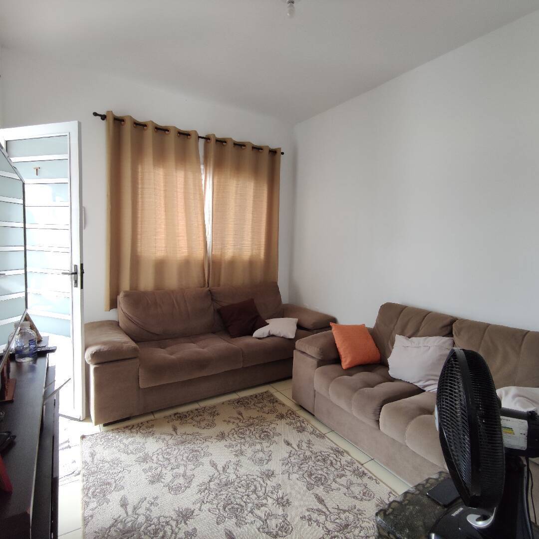 Casa, 2 quartos, 58 m² - Foto 1