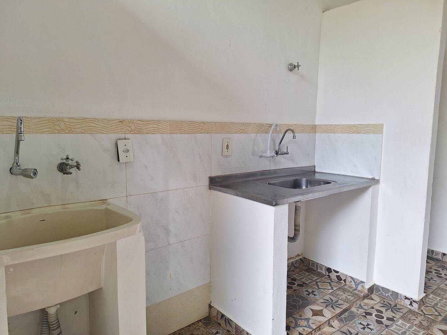 Chácara, 3 quartos, 2114 m² - Foto 8