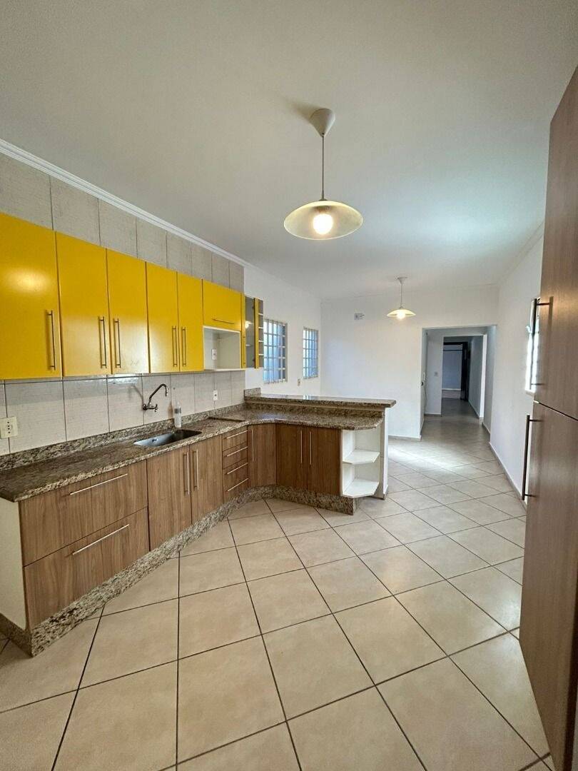Casa, 2 quartos, 170 m² - Foto 1