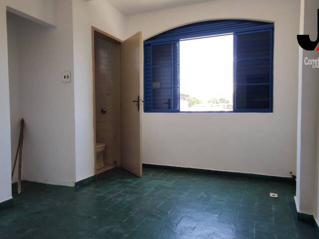 #377 - Casa para Venda em Guaratinguetá - SP - 2