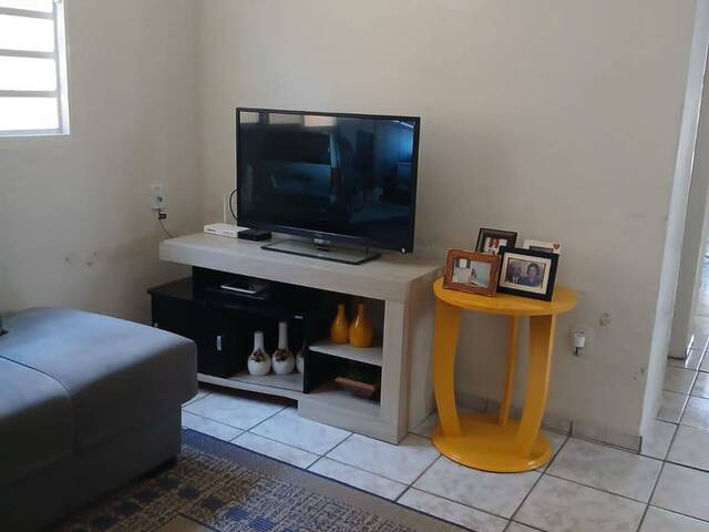 #619 - Casa para Venda em Guaratinguetá - SP