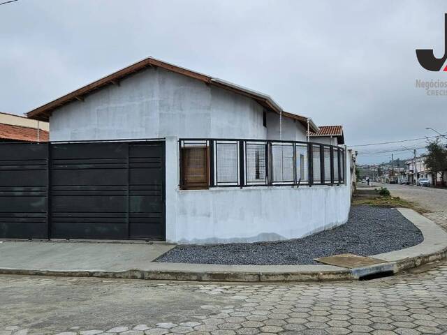 #699 - Casa para Venda em Guaratinguetá - SP - 1