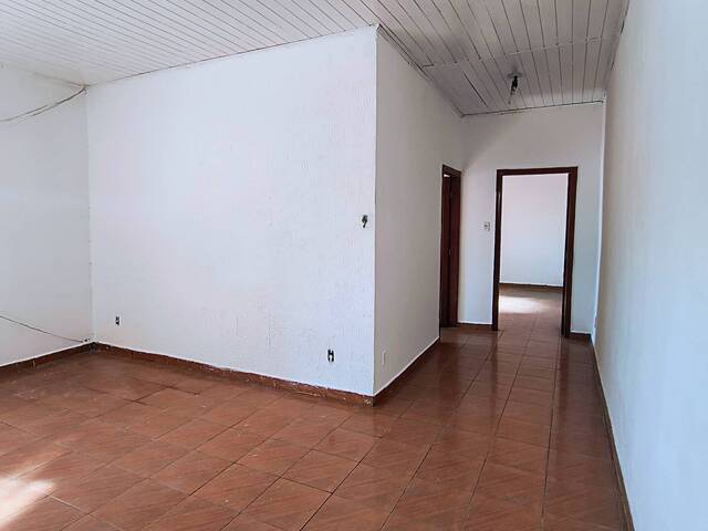 #719 - Apartamento para Locação em Guaratinguetá - SP