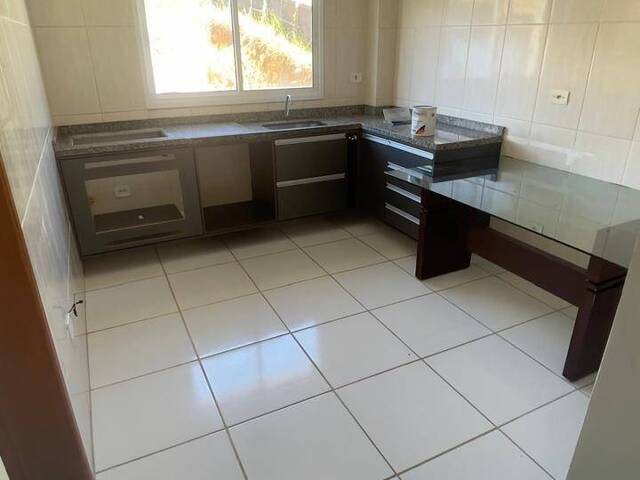 Apartamento para Venda em Guaratinguetá - 2