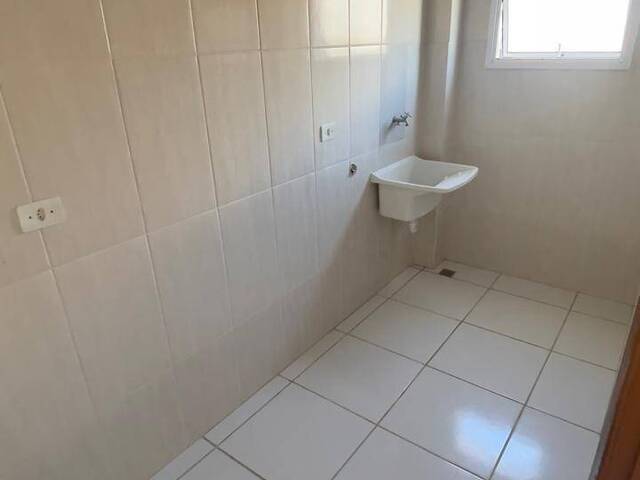 Apartamento para Venda em Guaratinguetá - 3