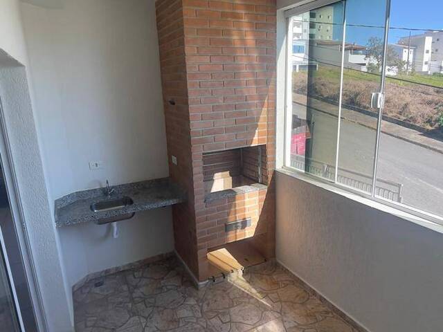 Apartamento para Venda em Guaratinguetá - 4