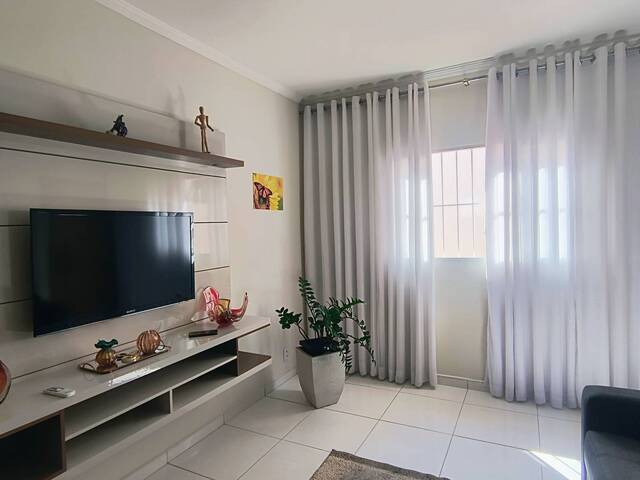 #722 - Apartamento para Venda em Guaratinguetá - SP